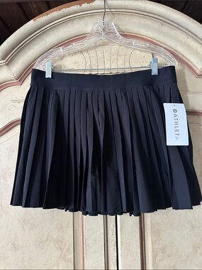 NWT Athleta Black Pleated Tennis Skort size Large